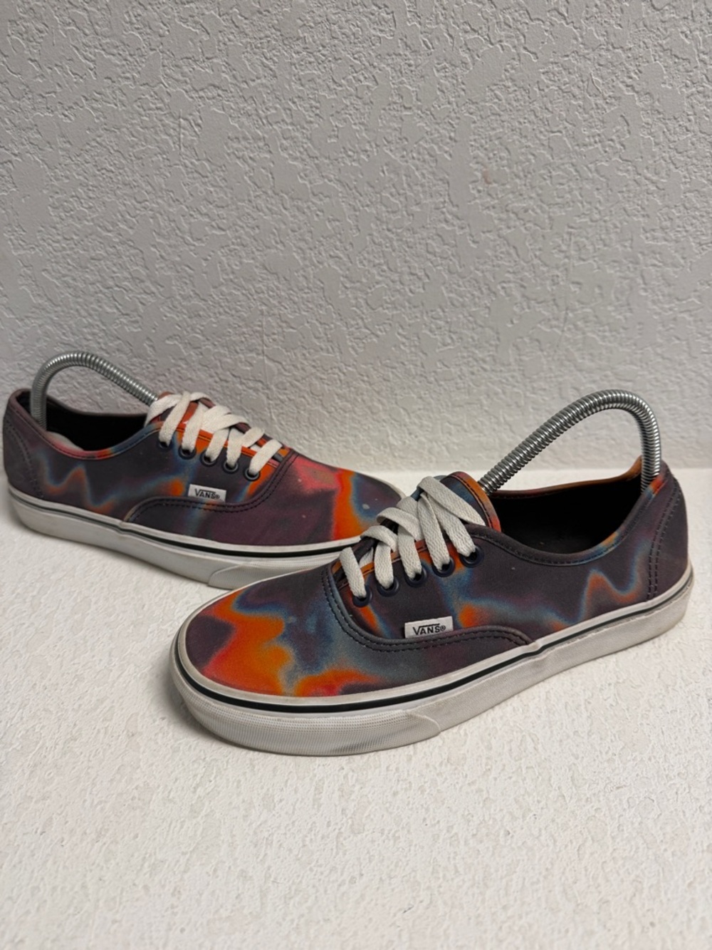 Vans Tie-Dye Low Top Sneakers in Orange, Blue and Purple Unisex M 8 W 9.5